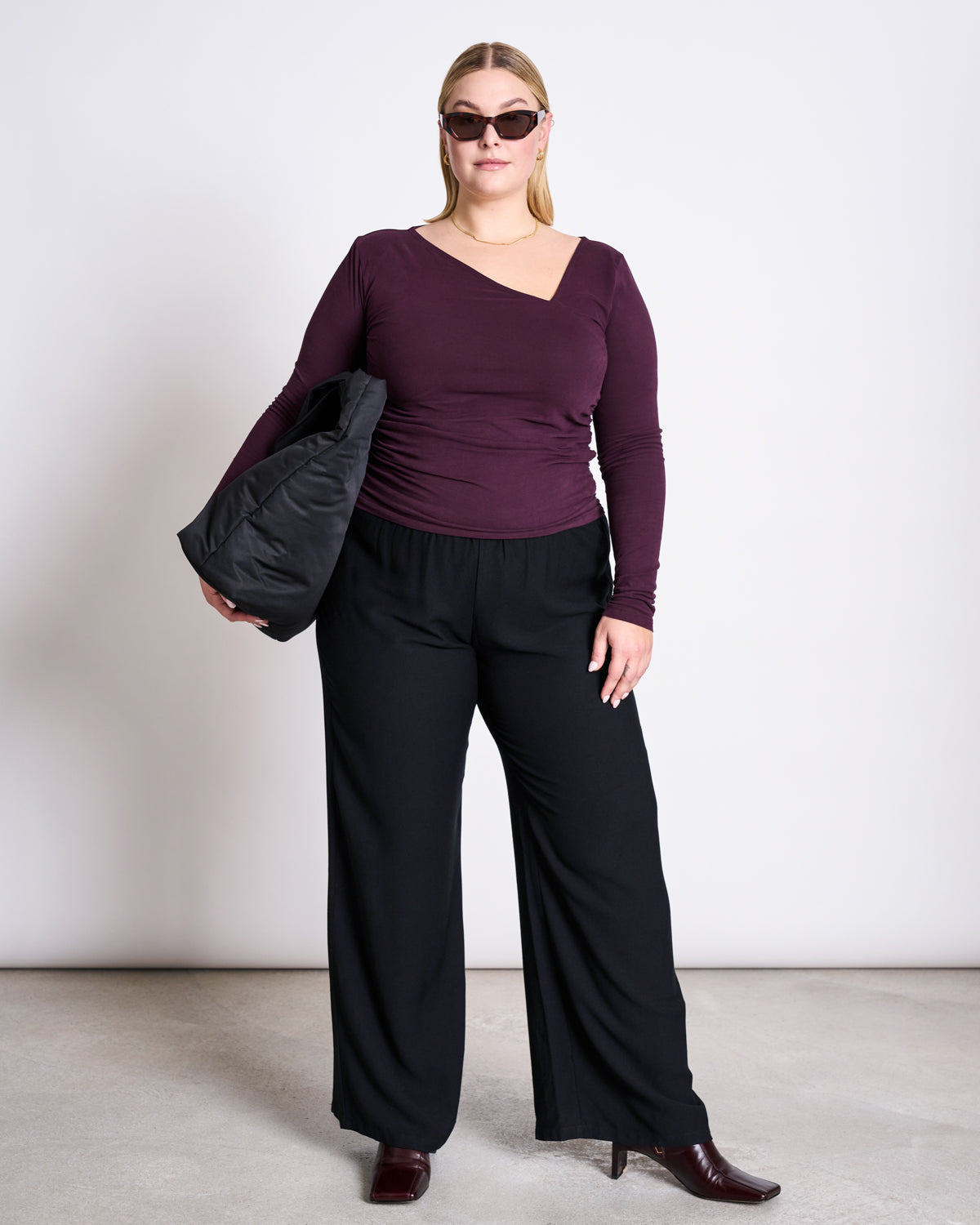 ASYMMETRICAL LONGSLEEVE CASMA CHERRY LACQUER GOTS