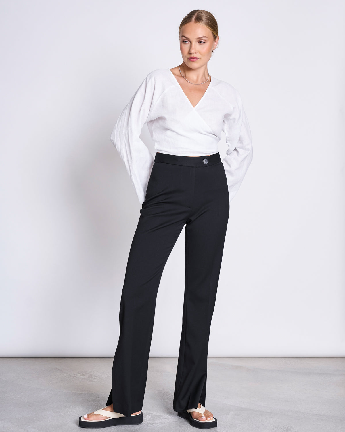 LINEN WRAP BLOUSE RORA WHITE