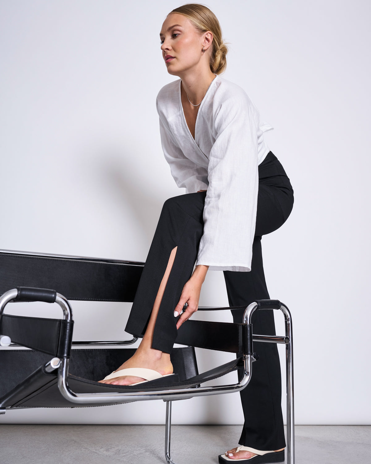 LINEN WRAP BLOUSE RORA WHITE