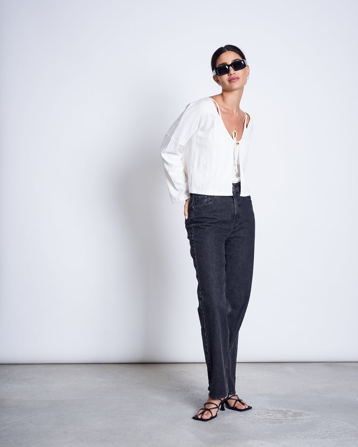 STRAIGHT LEG JEANS ALBA FADED BLACK