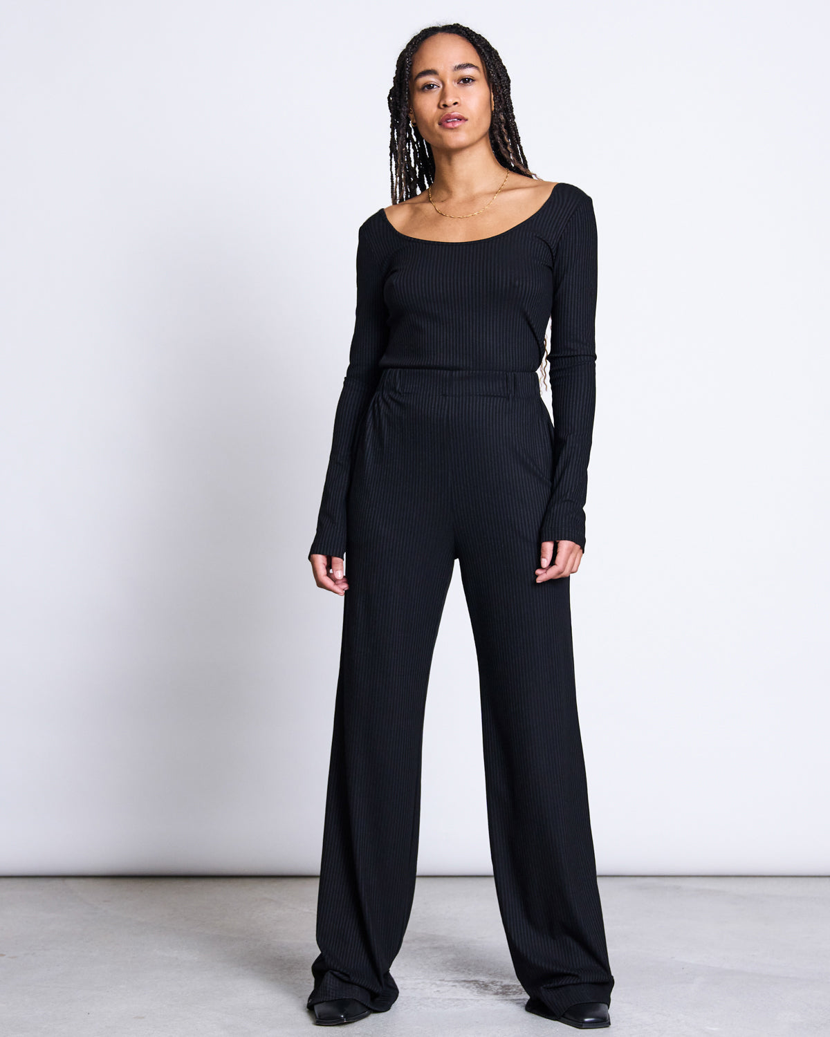 TENCEL™ LYOCELL RIB LONGSLEEVE SCOOP BLACK