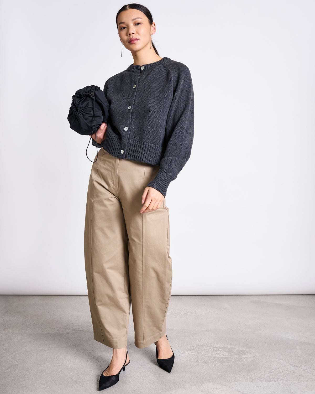 RELAXED CREWNECK CARDIGAN SIVIA ANTHRACITE GOTS