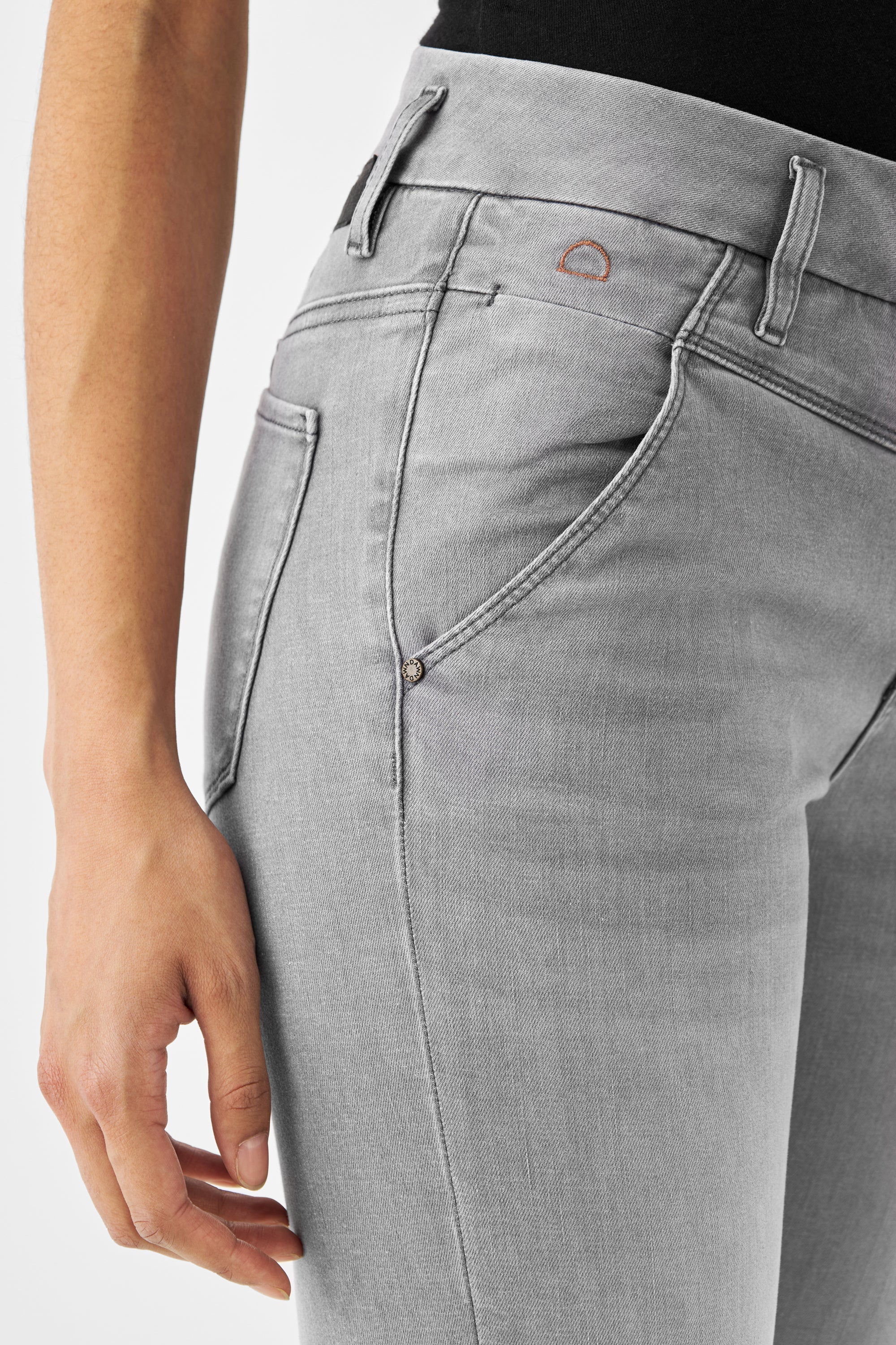 SUN UP Skinny Powerstretch - Design Details - Silver Denim