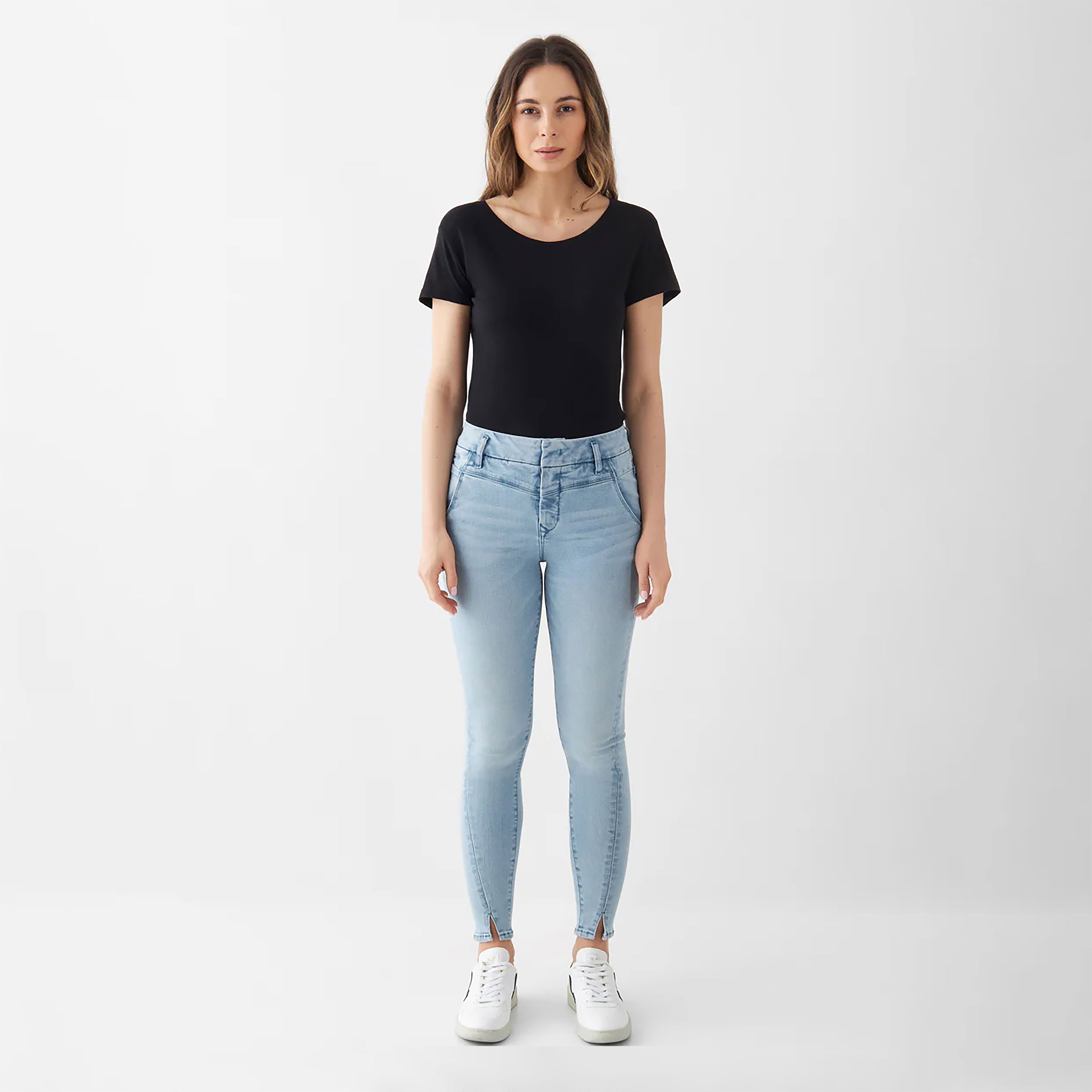 SUN UP Skinny Powerstretch - Design Details - Light Blue