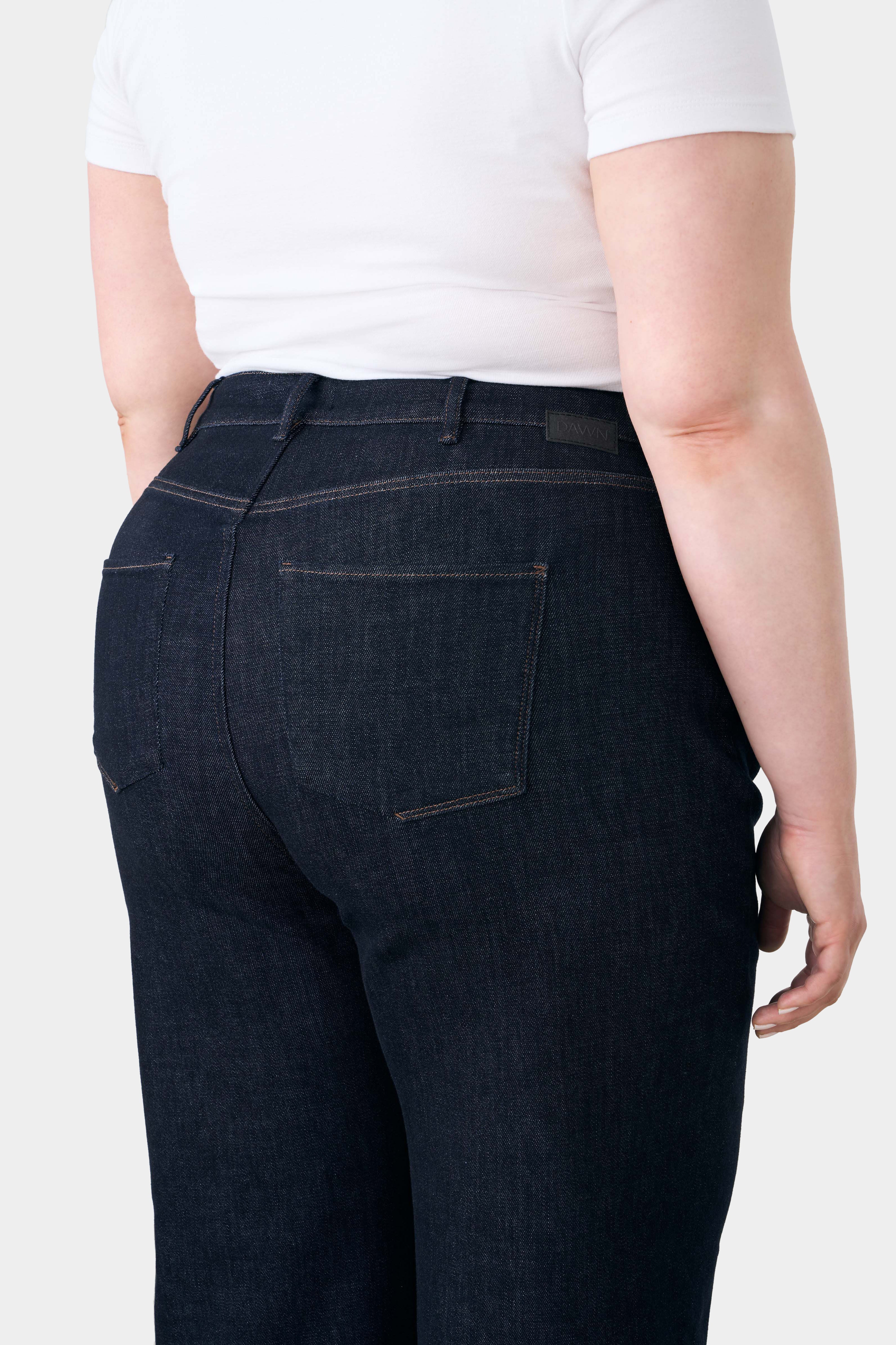 DEW Flared Soft Denim - Classic - Curvy - Raw Blue