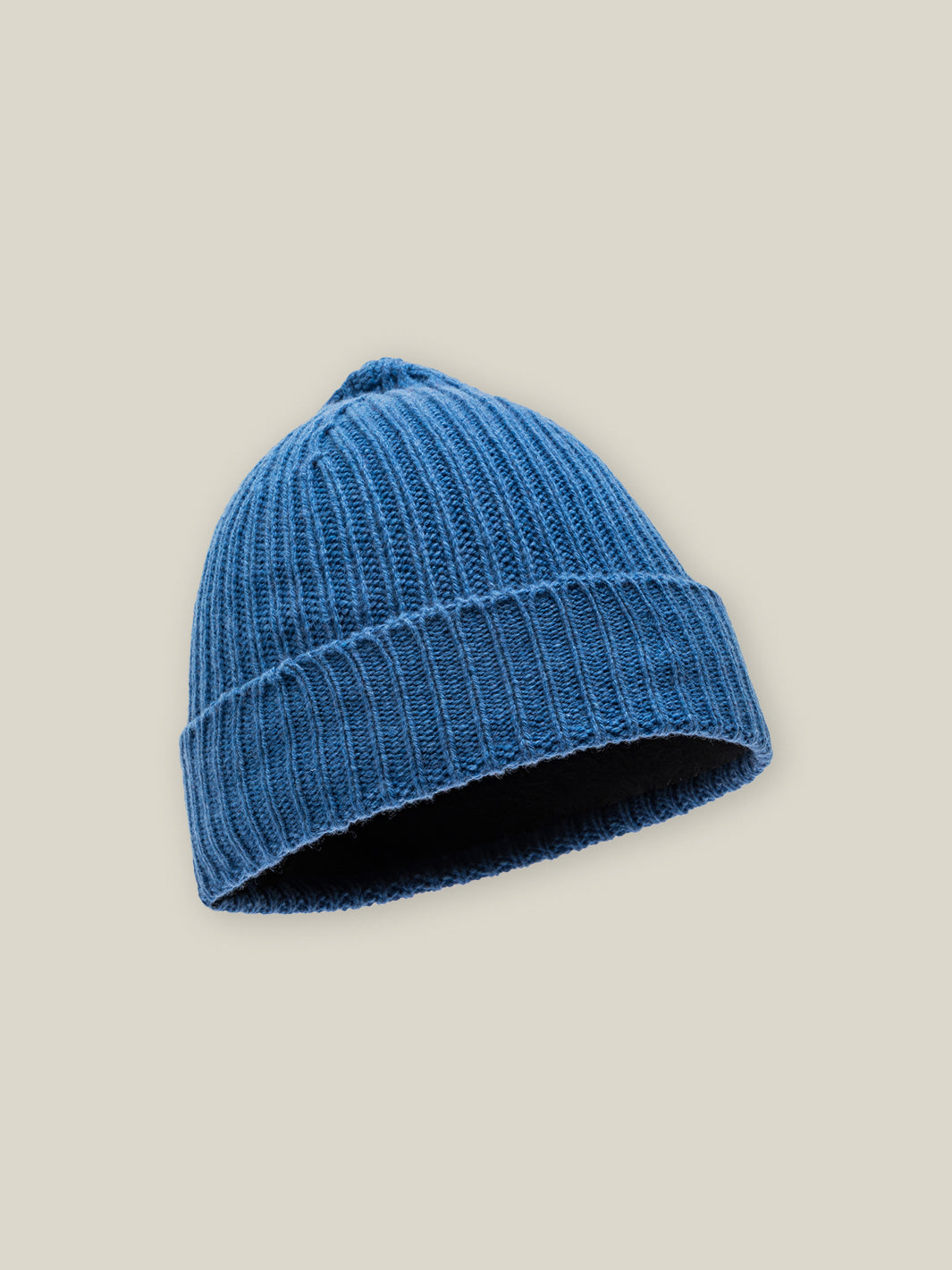 Mütze aus softem recyceltem Cashmere Mix