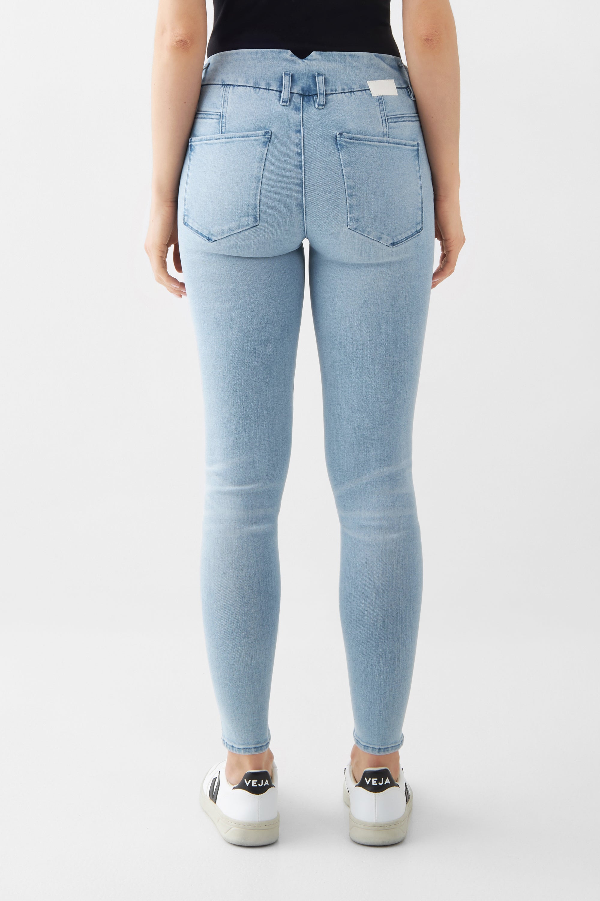 SUN UP Skinny Powerstretch - Design Details - Light Blue
