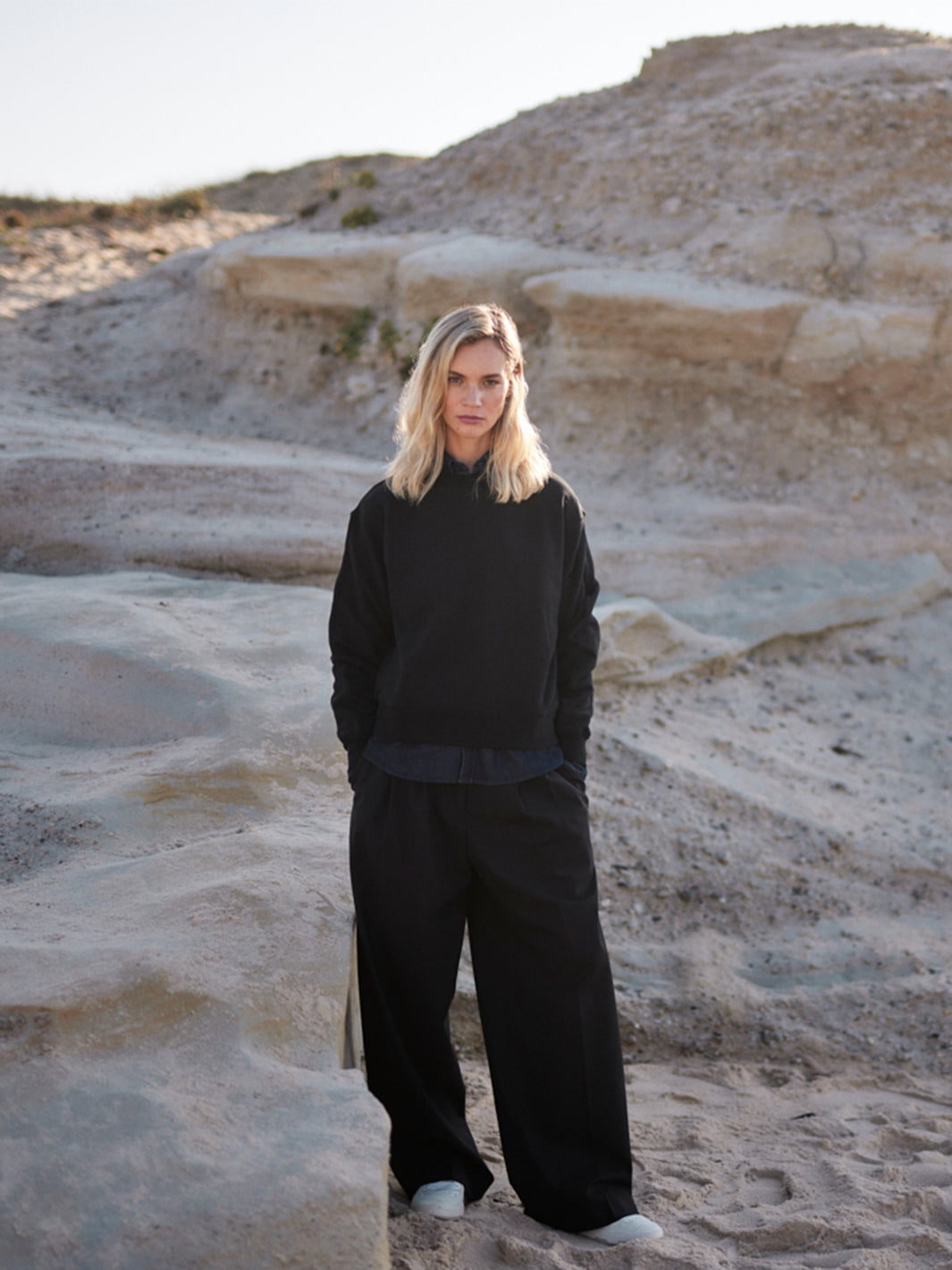 Sweatshirt oversized mit breiten Bund und kurzer sowie kastiger Form und Rundhals ausschnitt