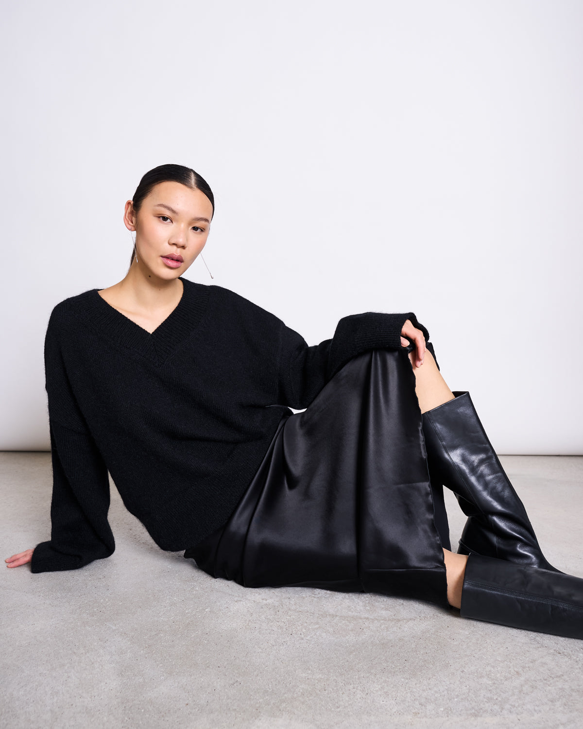 REC. MOHAIR V-NECK JUMPER YICA BLACK