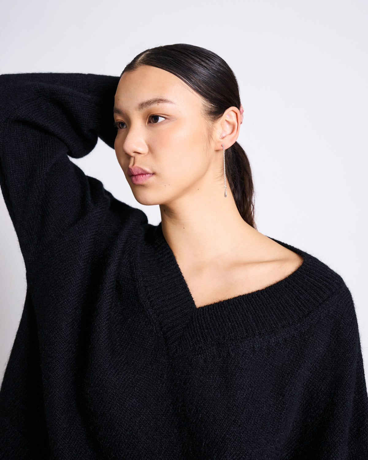 REC. MOHAIR V-NECK JUMPER YICA BLACK