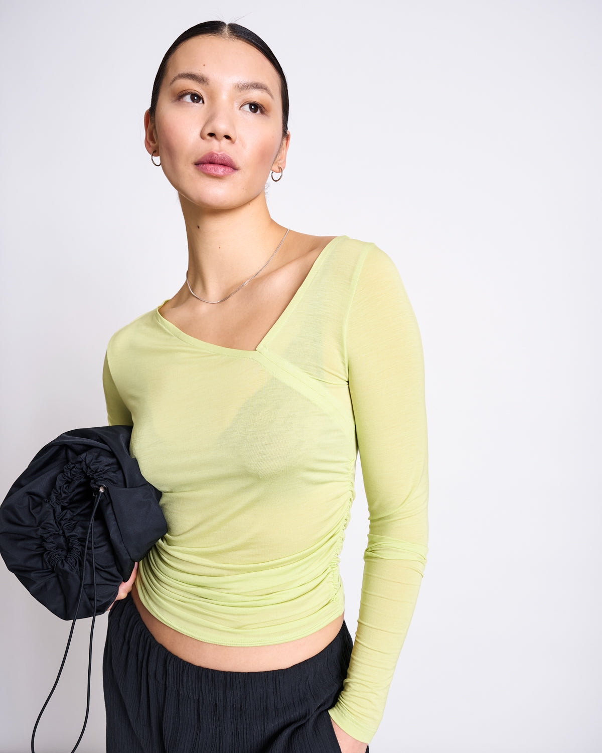 ASYMMETRICAL LONGSLEEVE CASMA GRANNY SMITH