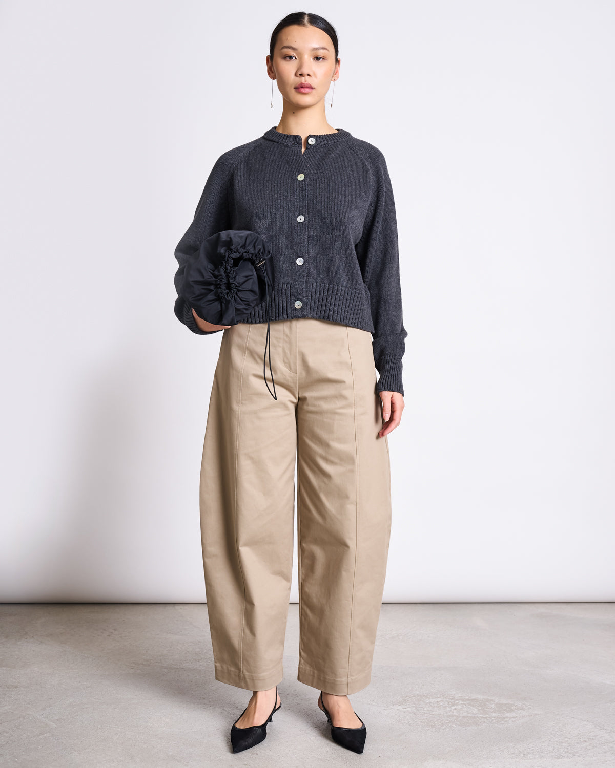 RELAXED CREWNECK CARDIGAN SIVIA ANTHRACITE GOTS