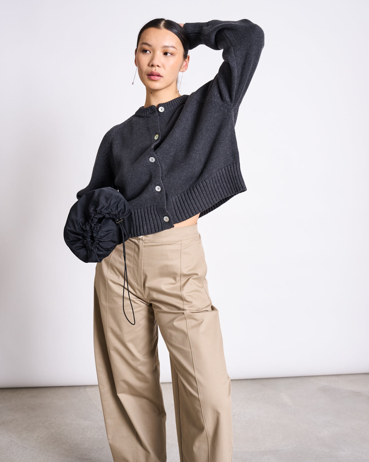 RELAXED CREWNECK CARDIGAN SIVIA ANTHRACITE GOTS