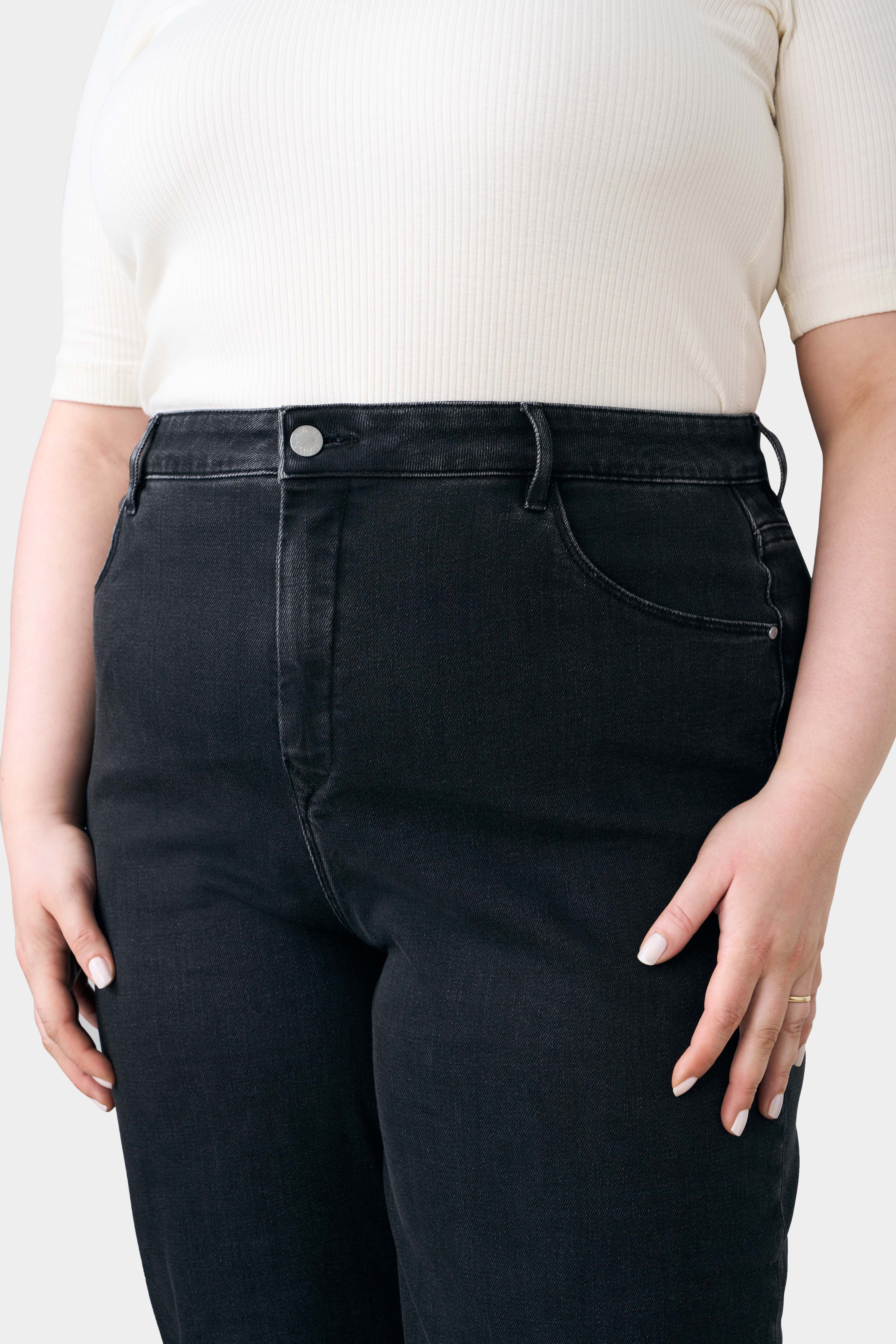 DEW Flared Soft Denim - Classic - Curvy - Black Denim