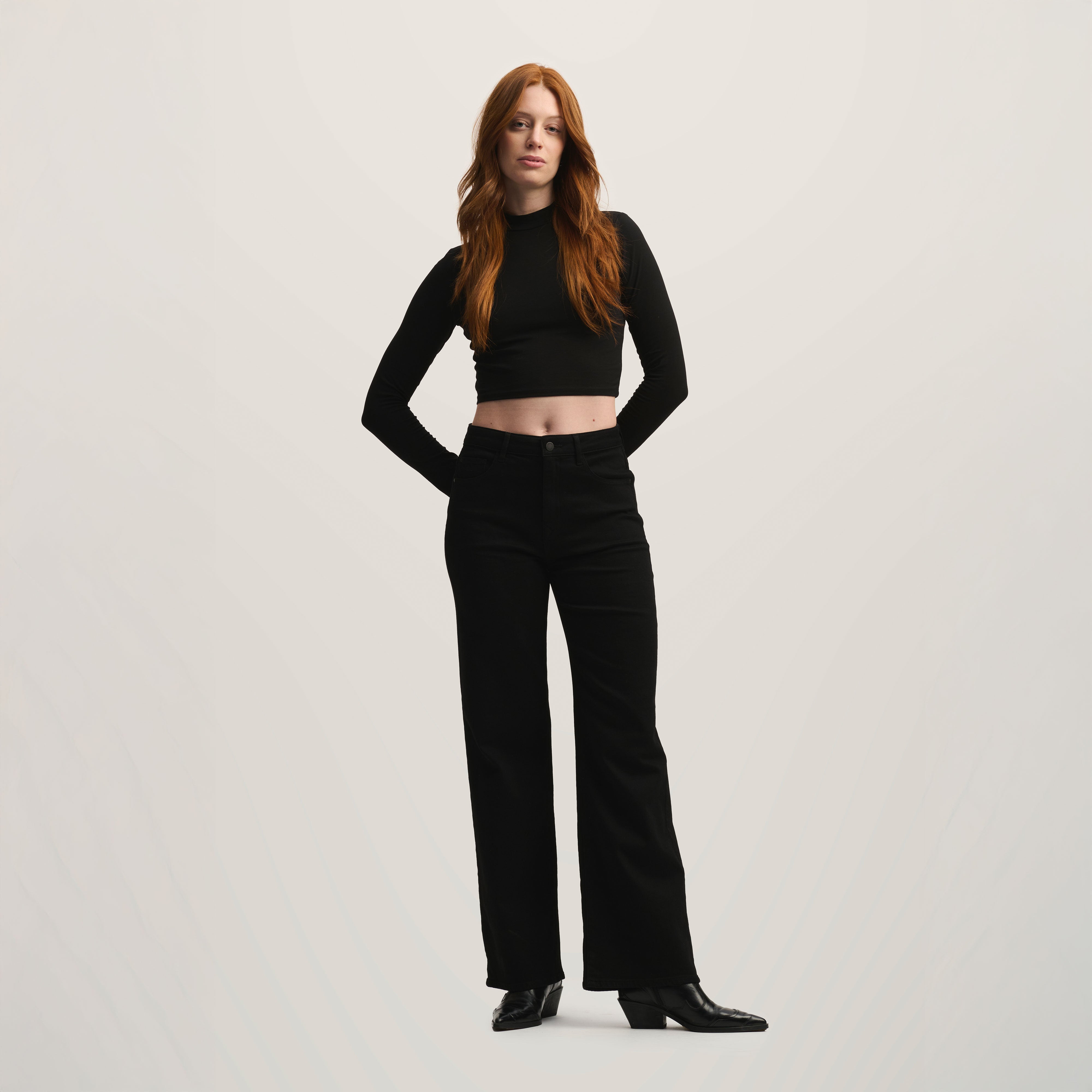 DEW Flared Soft Denim - Classic - Stay Black