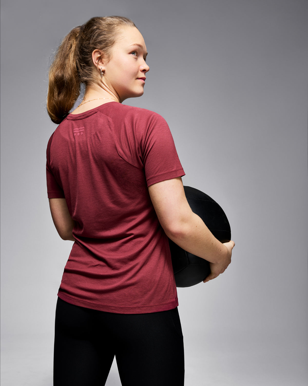 PERFORMANCE T-SHIRT 'HÉLÈNE'