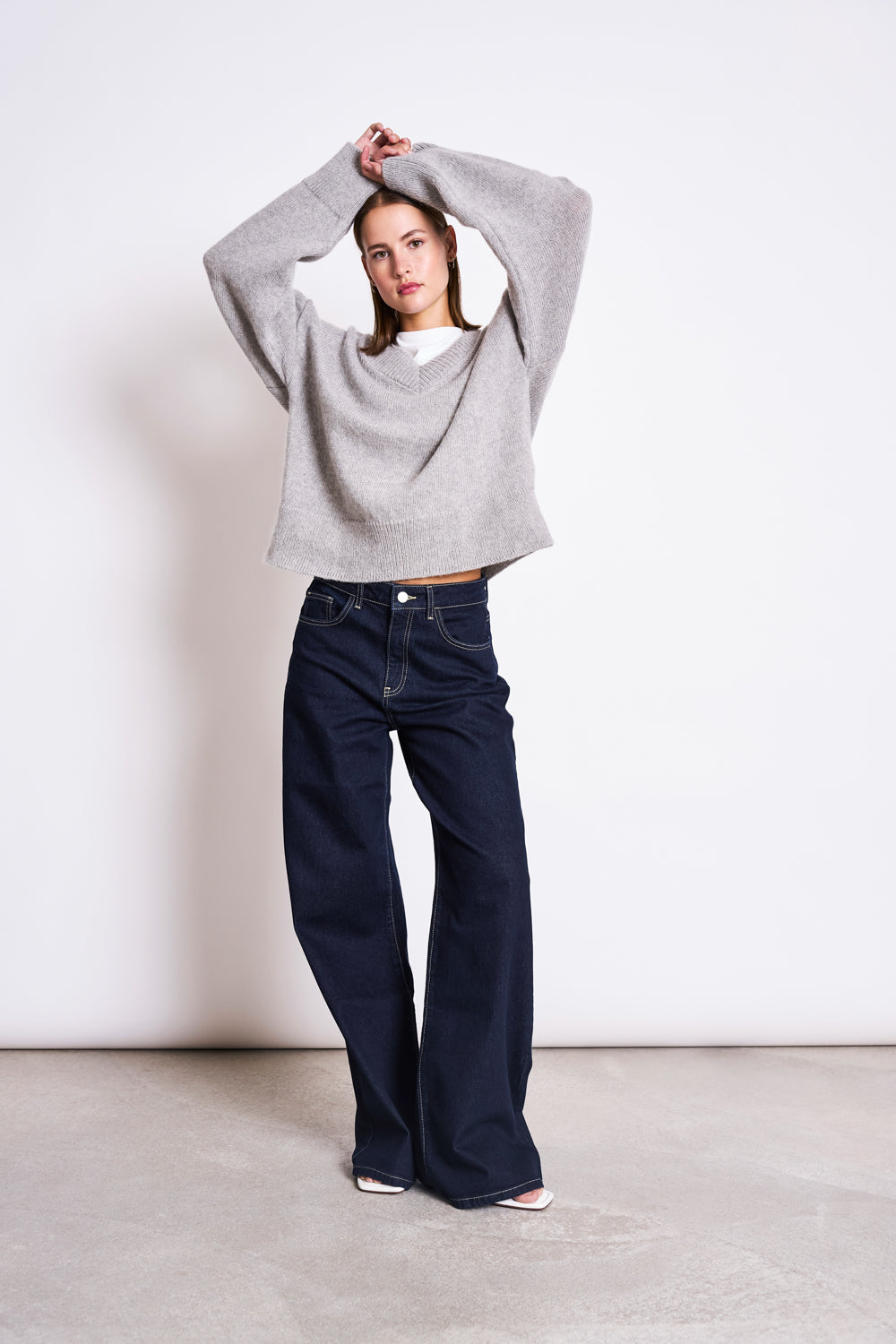REC. MOHAIR V-NECK JUMPER YICA LIGHT GREY