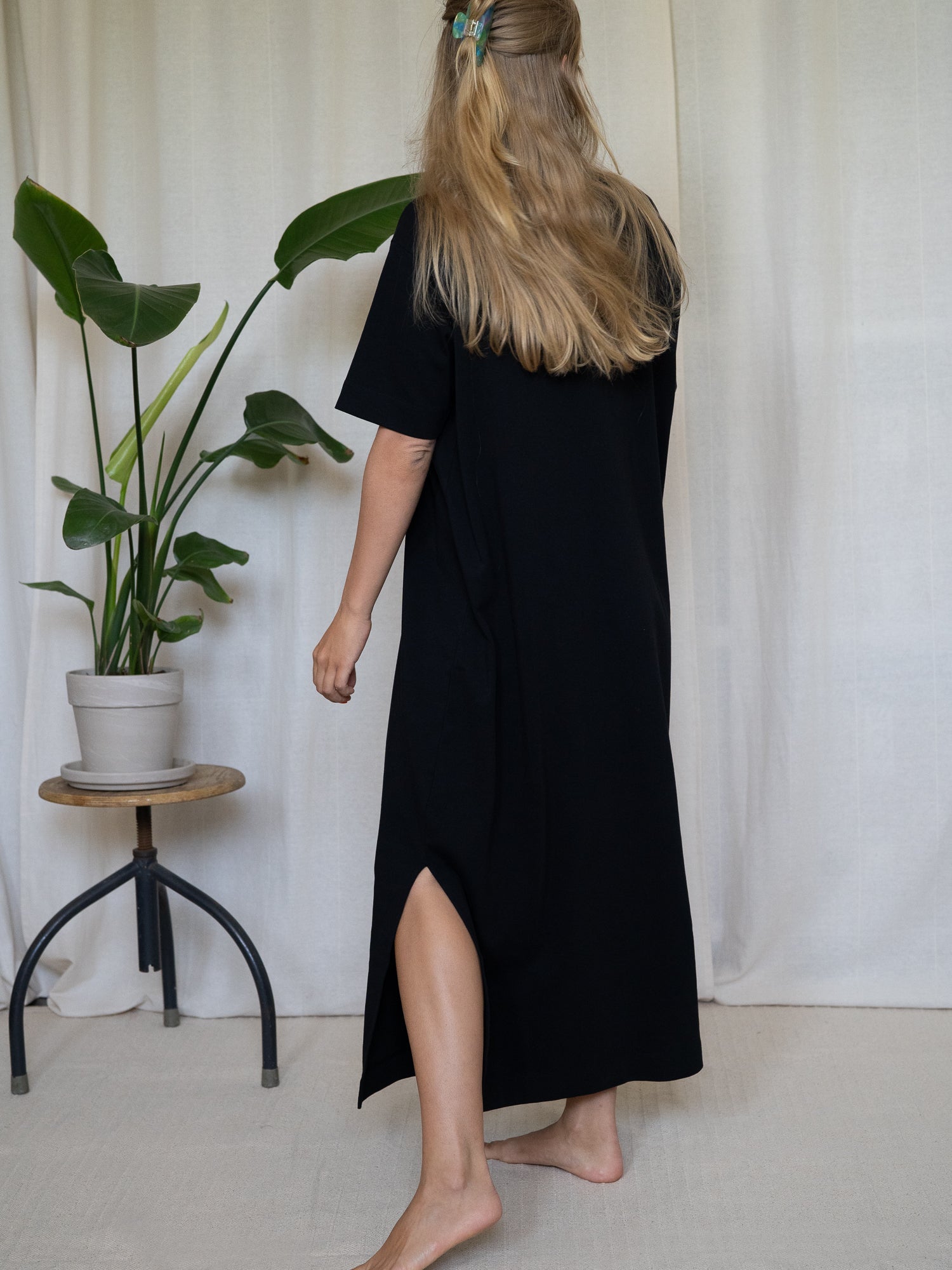 Frauen Midikleid - schwarz
