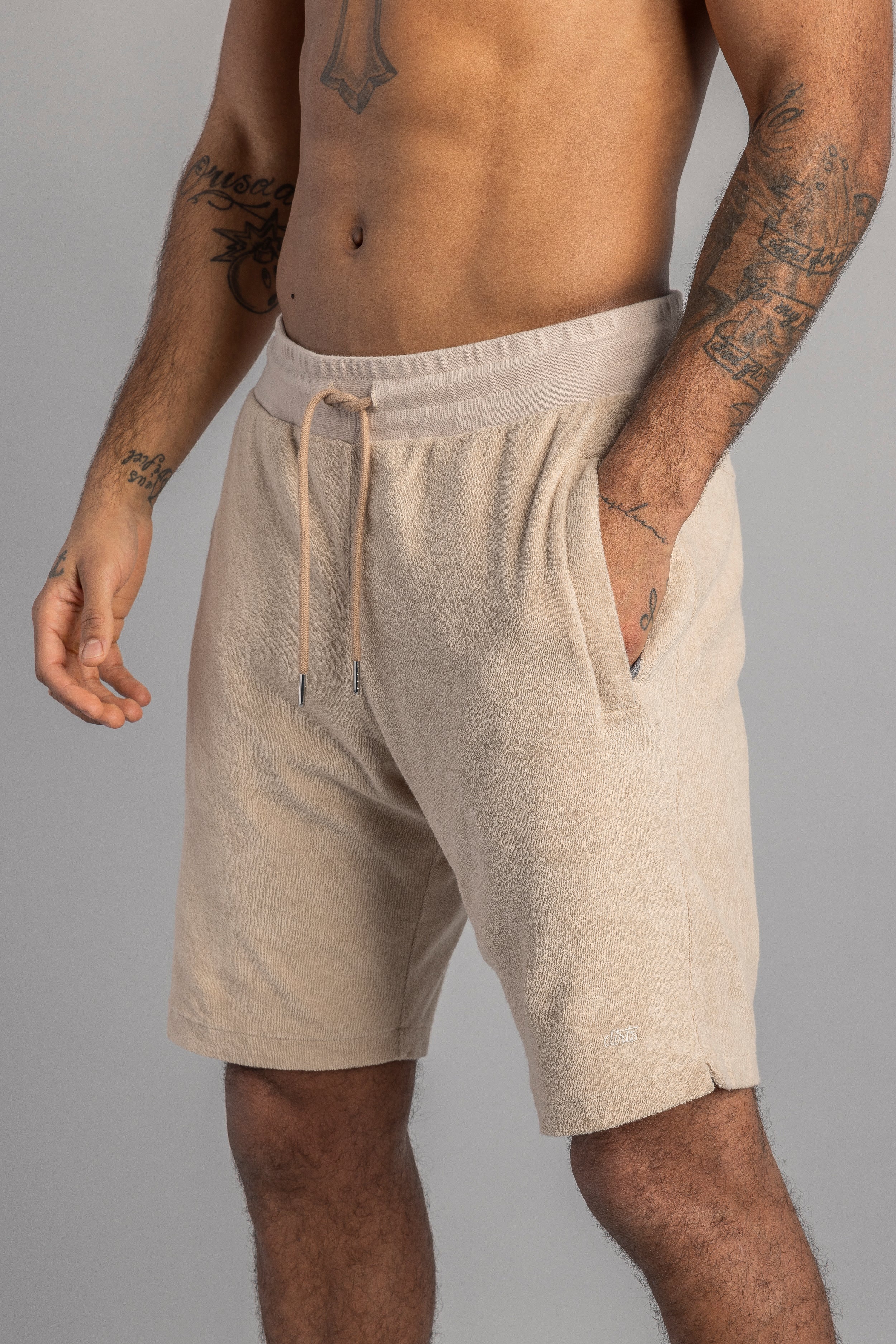 Terry Shorts, Sand